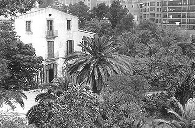 La masia de Can Castelló els anys seixanta. Fotografia cedida pel Centre Cívic de Can Castelló