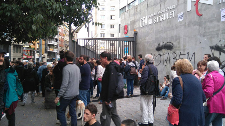 Manifest de Associació de Veïns i Comissió de Festes del Barri del Farró