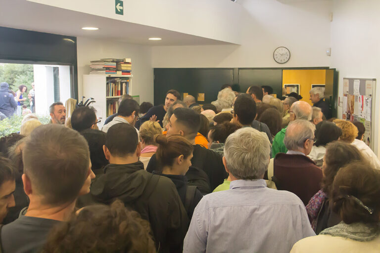 L’Espai Putxet l’1-O: pluja, urnes i emocions