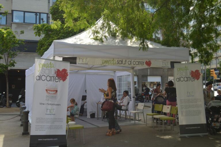 L’hospital Plató surt al carrer