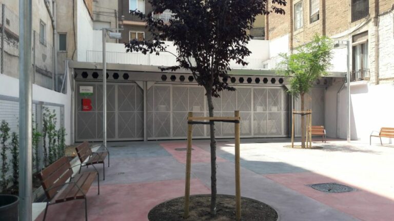 Entra en servei un punt verd a l’avinguda Vallcarca