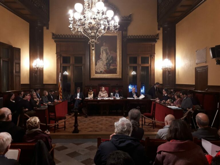 Torna l’Audència Pública a la Seu del Districte amb aforament limitat