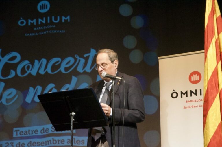 El concert de Nadal d’Òmnium Cultural porta Quim Torra al Teatre de Sarrià