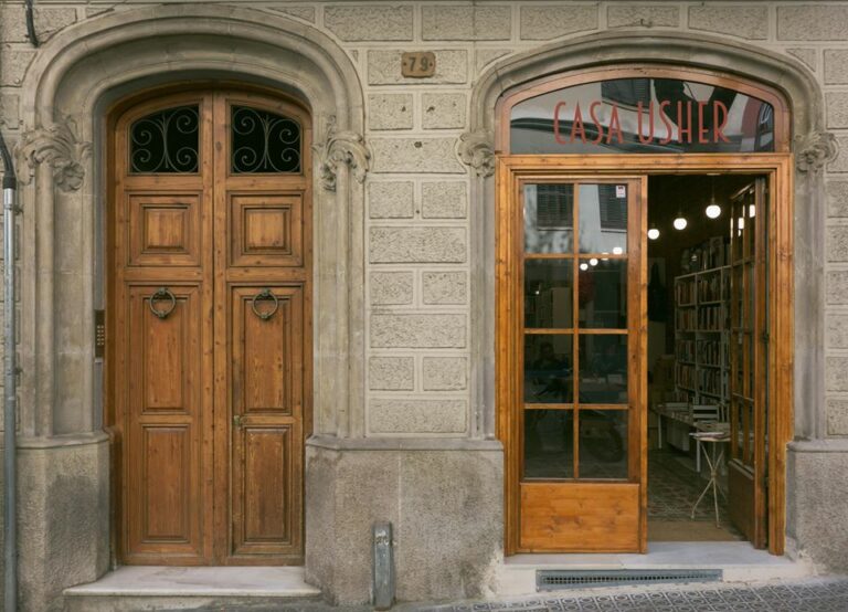Casa Usher estrena la venda online de xecs per llibres
