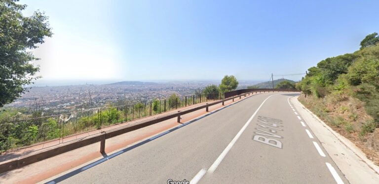 Tornen les curses il·legals de motos i cotxes a la carretera de Vallvidrera durant el confinament