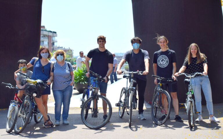 Prenem-nos “molt seriosament” el carril bici de Via Augusta, per Mercè Amat