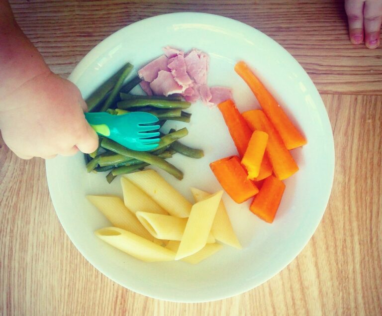 ‘Baby Led Weaning’ o els beneficis de menjar sense triturar