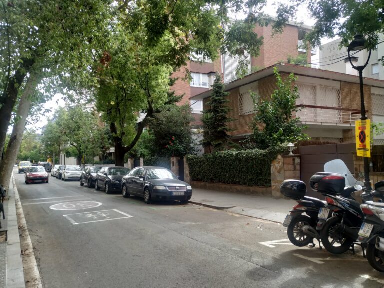 Comencen les obres de millora del paviment del carrer del Rosari