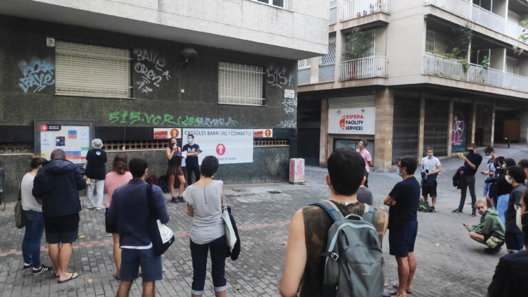 El Sindicat d’Habitatge de Cassoles es presenta al barri