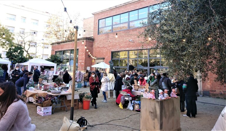 Les Tres Torres Christmas Market: compres entre amics