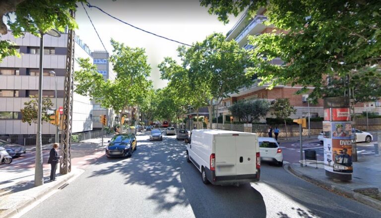 Mor un noi de 14 anys atropellat per un cotxe al passeig de la Bonanova