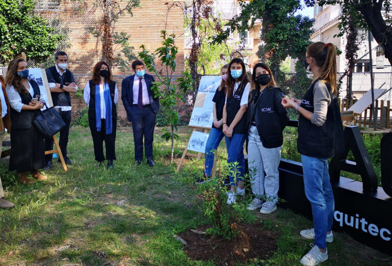 La festa de l’Arquitectura a Sarrià-Sant Gervasi dona a conèixer un hort comunitari