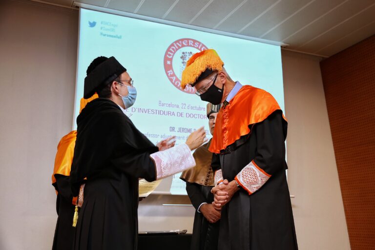 La URL investeix Jerome S. Engel doctor honoris causa al campus de la Salle