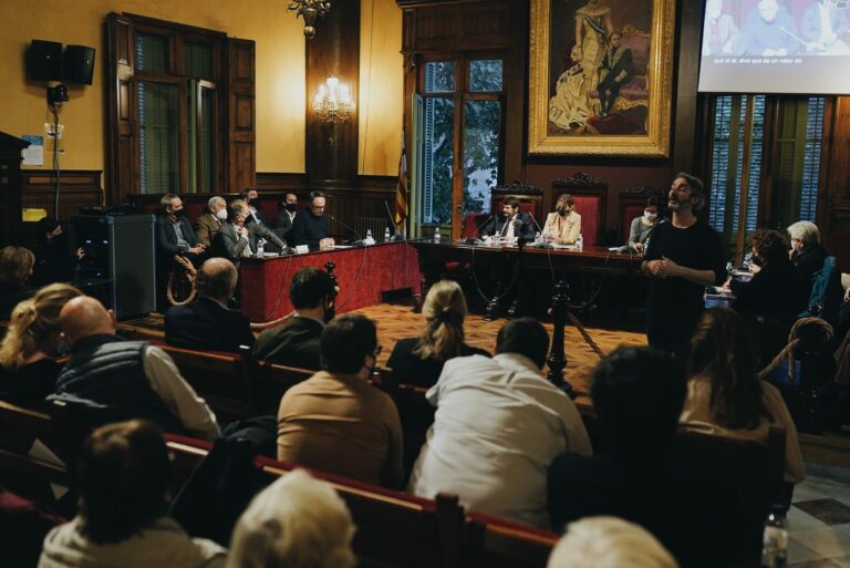 Sarrià commemora el centenari de l’agregació donant veu a exregidors del districte