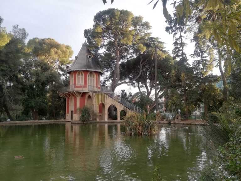 Els jardins de la Torre Girona, una joia única com a parc forestal dins de Pedralbes