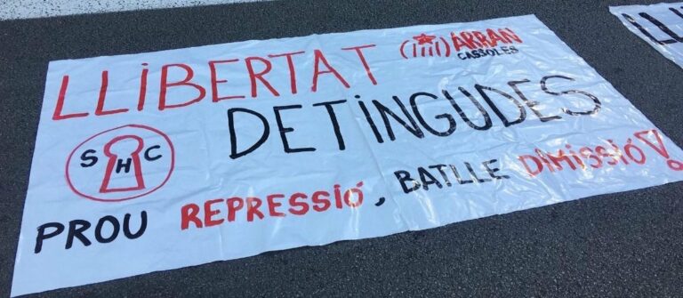 En llibertat els dos activistes del Sindicat d’Habitatge de Cassoles després de passar la nit a comissaria