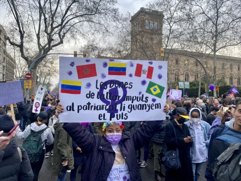 Les dones tornen a prendre Barcelona: no és una festa, és el 8M