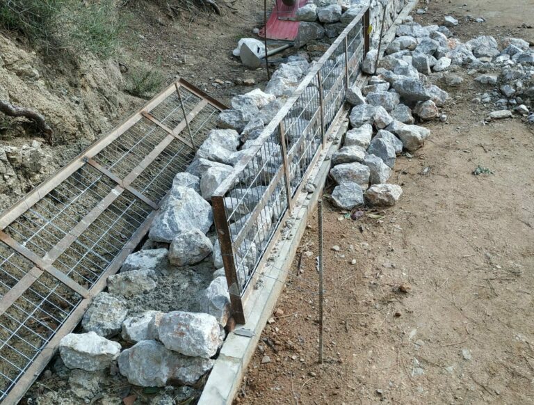 La rehabilitació del Parc del Castell de l’Oreneta: tones de formigó enmig del bosc