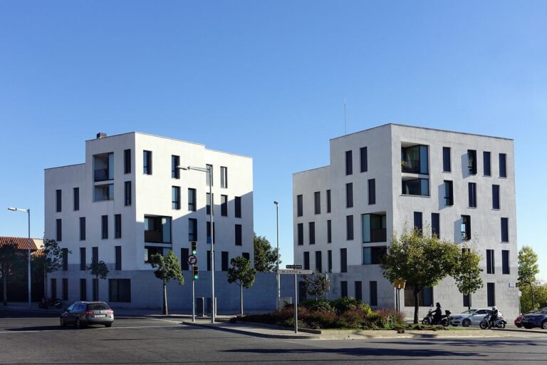 Fracàs de les polítiques d’habitatge d’Ada Colau