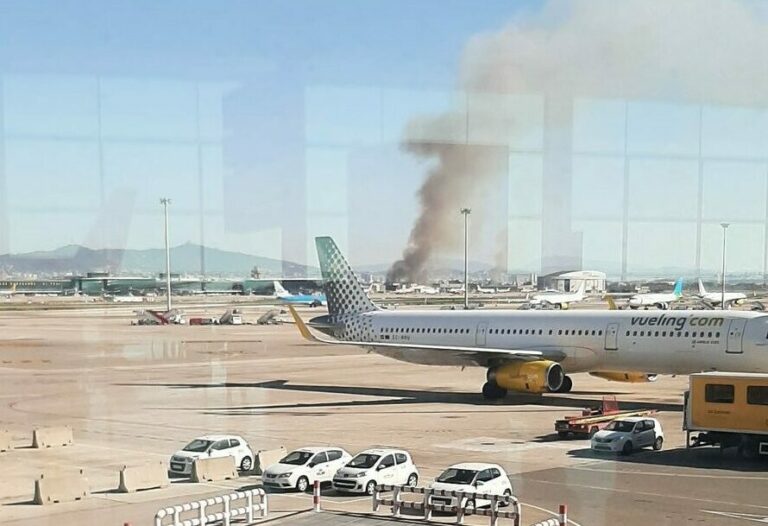 Ensurt veïnal davant un possible incendi per la forta olor de fum a la ciutat