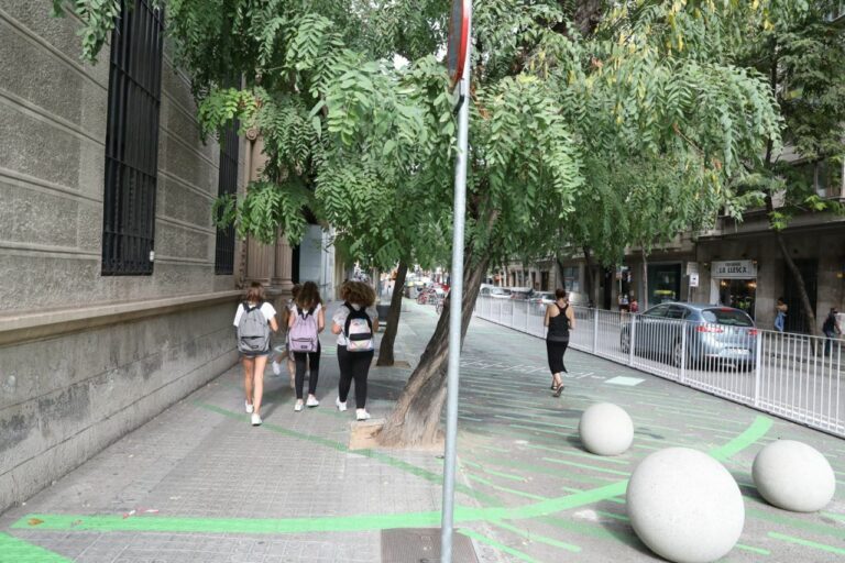 La protecció d’entorns escolars a Sarrià-Sant Gervasi, per sota de la mitjana de la ciutat