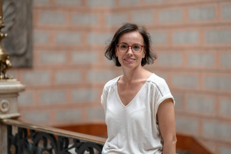 Mercè Amat (ERC) s’acomiada del Plenari de Sarrià-Sant Gervasi animant a polítics i veïns a “fer barri”