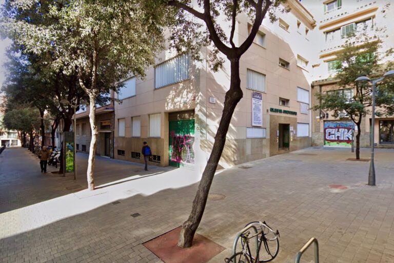 El carrer i la plaça de la Torre, uns dels primers vials del Farró