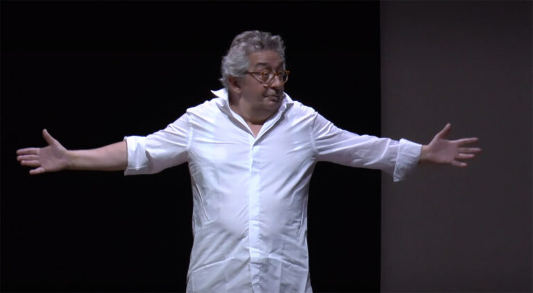 Subscriptors d’El Jardí gaudeixen de l’obra de teatre ‘L’abdicació’ a La Gleva
