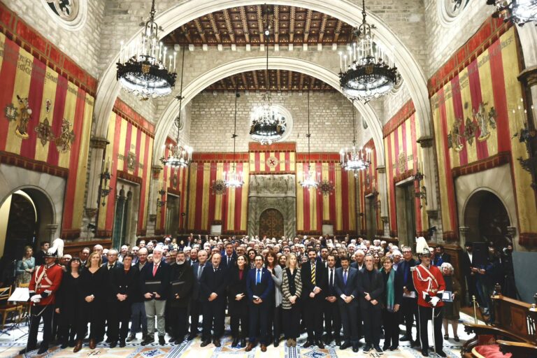 Barcelona premia la feina de 8 entitats centenàries de Sarrià-Sant Gervasi