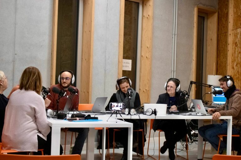 Ràdio Farró emetrà aquest dissabte des de la Festa de la Ciència