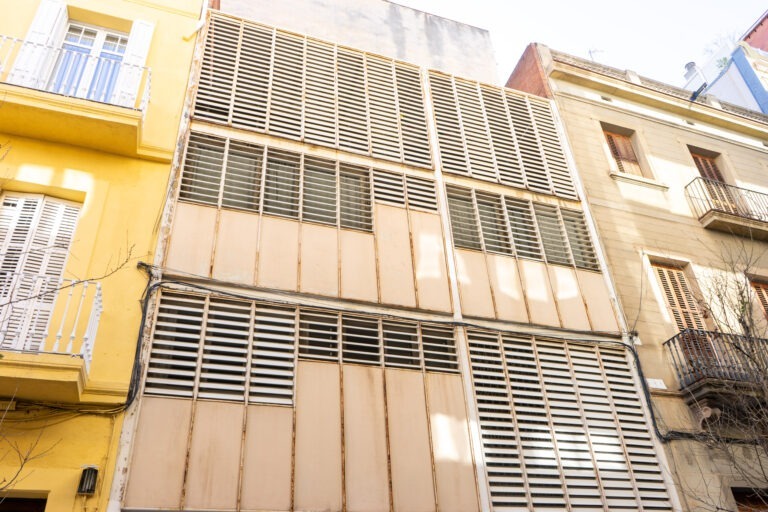 La casa estudi del pintor Antoni Tàpies al carrer Saragossa del Farró