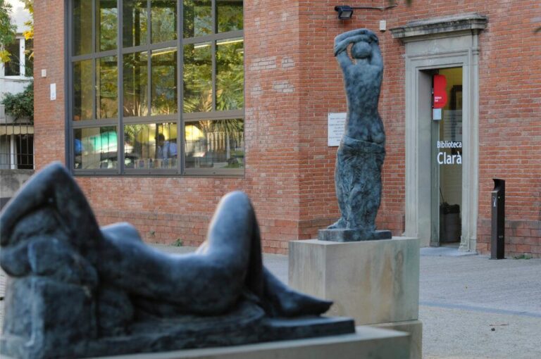 La Biblioteca Clarà tanca uns mesos per obres de millora