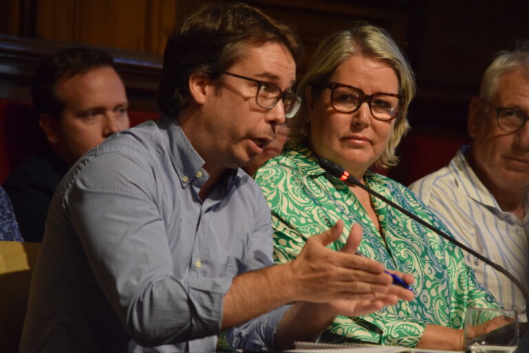 Sarrià-Sant Gervasi aprova impulsar un projecte per cobrir la Via Augusta, a proposta de Junts