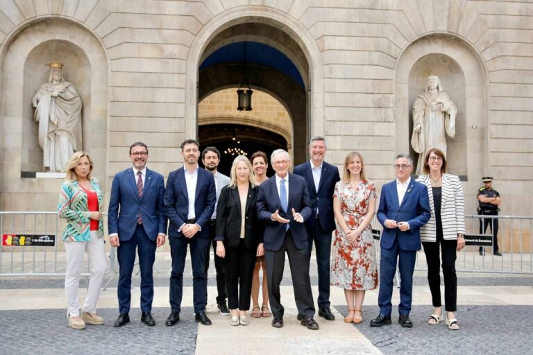 Enquesta | Quins partits vols que formin el pròxim govern municipal de Barcelona?