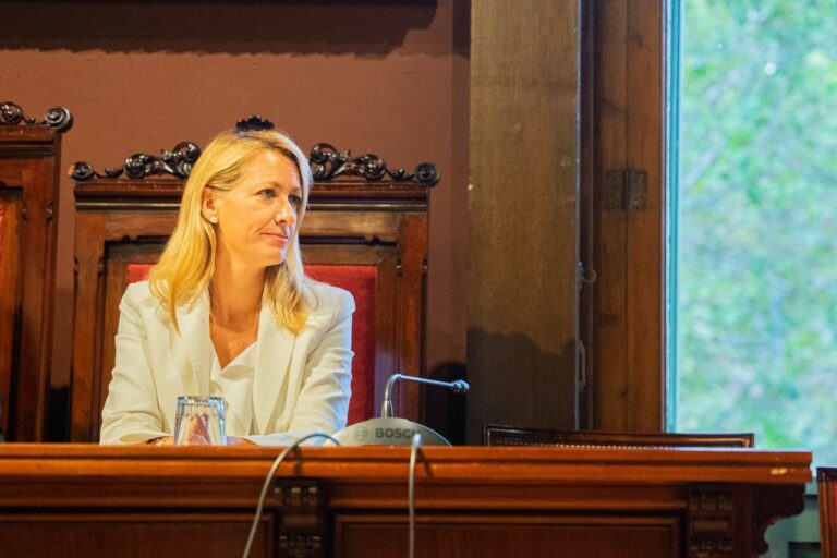 Gay obre la porta a un traçat alternatiu al nou carril bici de la Via Augusta per carrers “més sans”