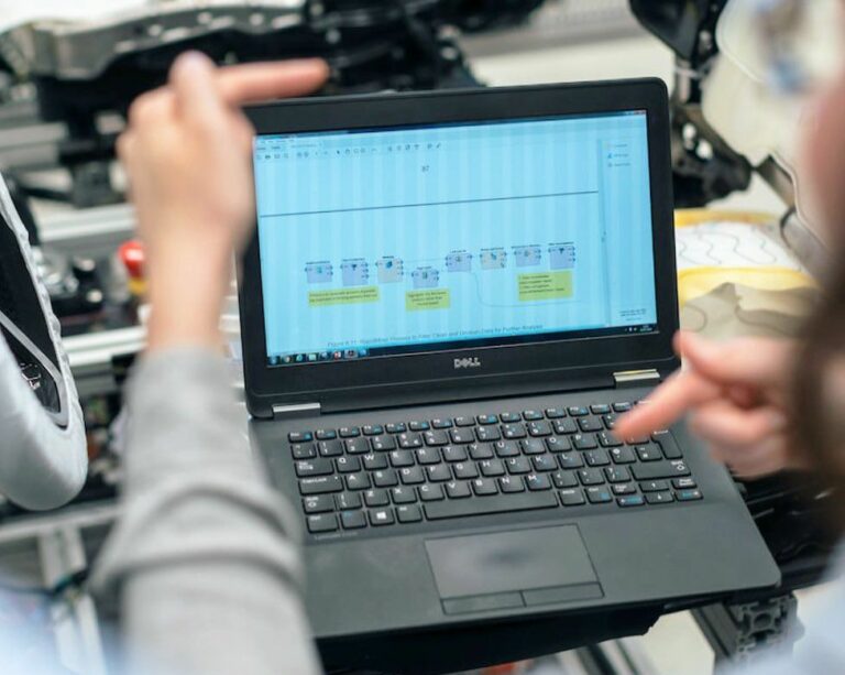 L’EUSS acull 700 futurs enginyers en un curs amb nova direcció