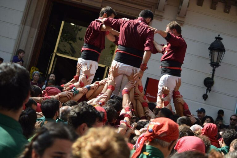 Els Castellers de Sarrià inauguren la nova carpa d’assaig en la cloenda del seu 25è aniversari