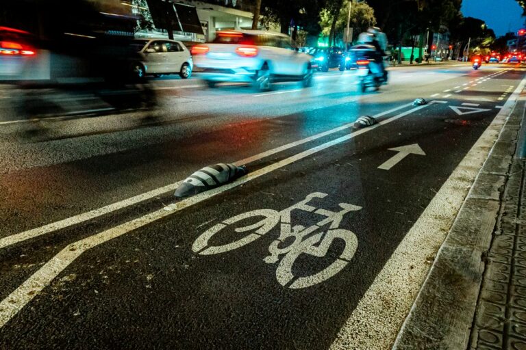 El carril bici de la Via Augusta: el desacord entre l’èxit participatiu i el nou Govern municipal
