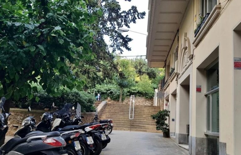 Manuela Gil Llopart i Abat Oliba: els nous noms de carrers a Sarrià-Sant Gervasi