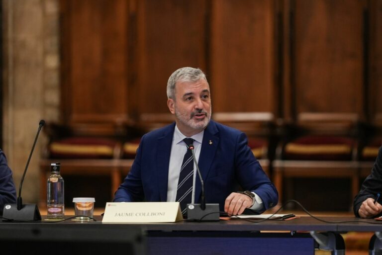 Collboni instal·larà el despatx d’alcalde a Sarrià-Sant Gervasi la primera setmana de març