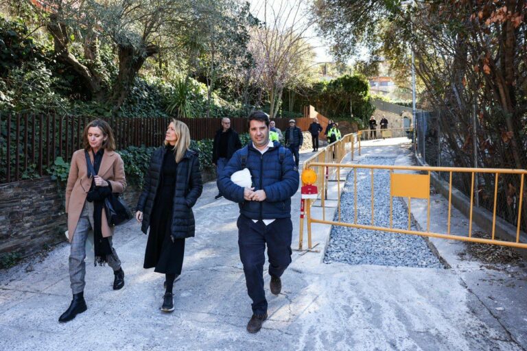 Comencen les obres de millora d’una desena de carrers de les Planes amb la visita de Gay