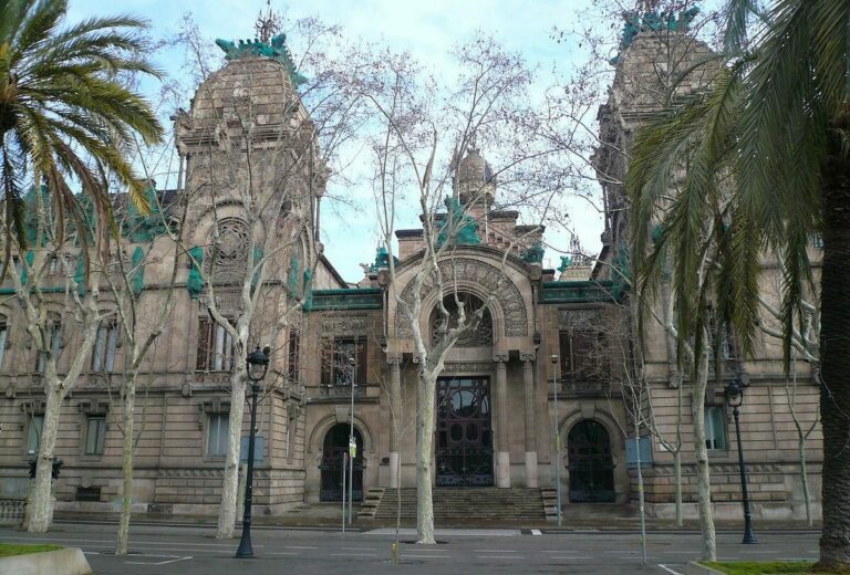 Vist per sentència el judici a l’exprofessor de la Salle Bonanova acusat d’agressió sexual