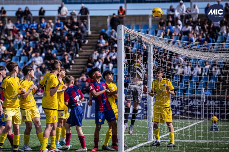 Les millors imatges del Barça-CP Sarrià (2-0) al MIC Football