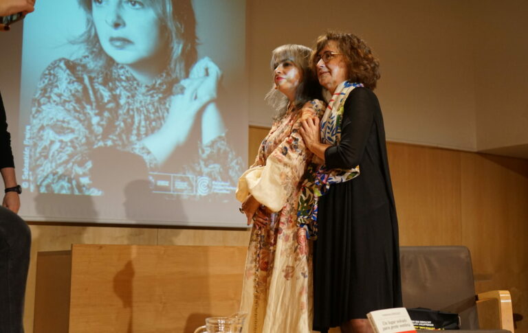 Mariana Enríquez aterra a Barcelona el 8M amb ‘Un lugar soleado para gente sombría’