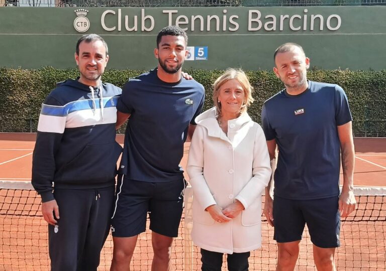 Els tennistes Arthur Fils i Daniel Evans s’entrenen al Club Tennis Barcino a 10 dies del Godó