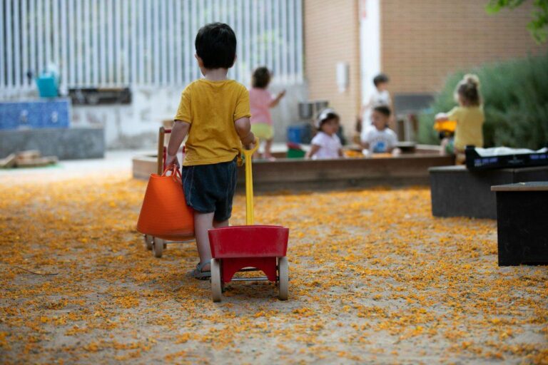 Creixen un 50% les demandes d’una plaça d’escola bressol pública a Sarrià-Sant Gervasi