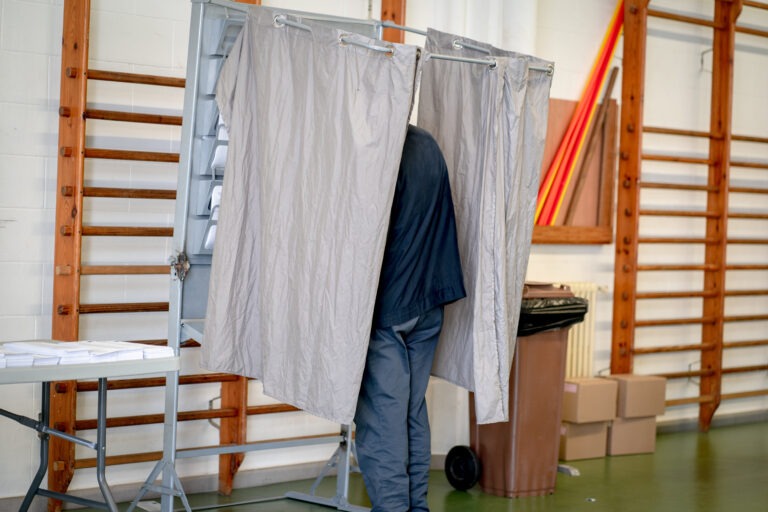 12-M: Resultat clar, escenari incert