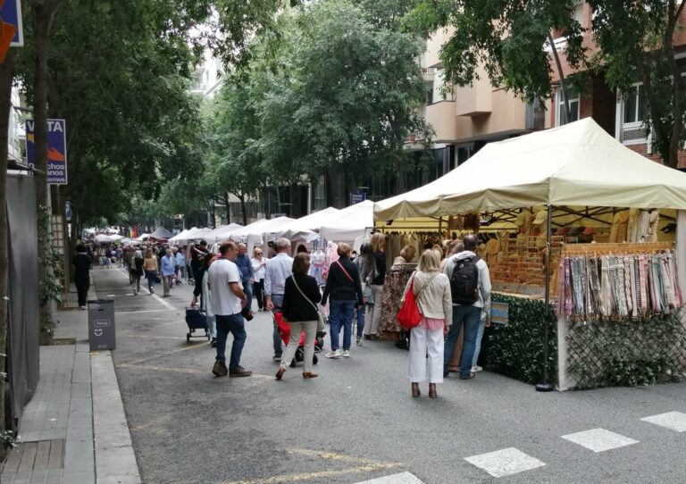 L’Associació i la Mostra de Comerç de Sant Gervasi L’Associació i la Mostra de Comerç de Sant Gervasi