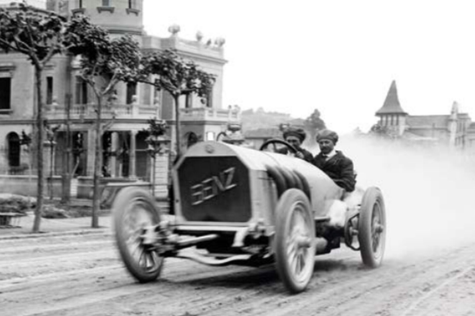 Un dels cotxes que van participar a la cursa de la Copa Tibidabo, el 1914.