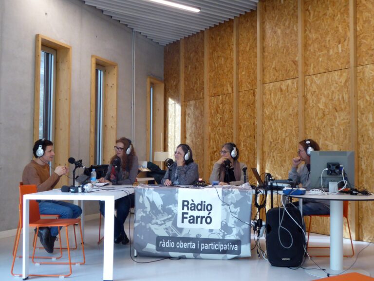 Ràdio Farró celebra la Setmana de la Ciència 2024 amb una jornada dedicada a la divulgació científica Ràdio Farró celebra la Setmana de la Ciència 2024 amb una jornada dedicada a la divulgació científica